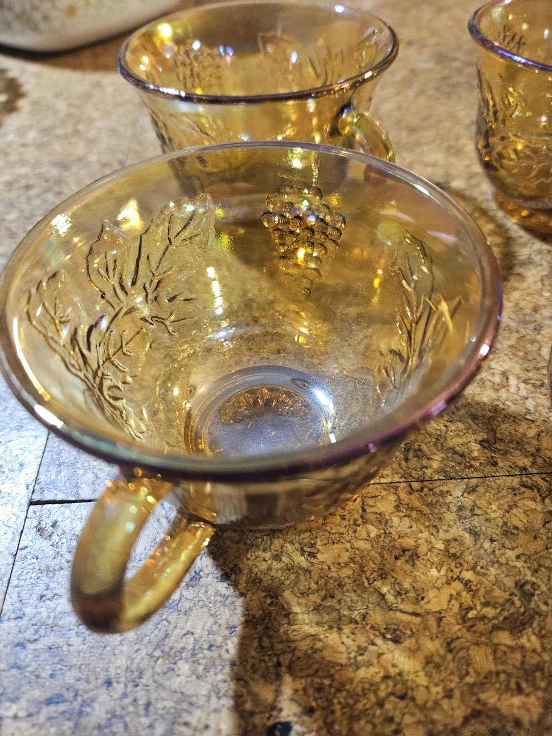 Amber Glass Cups with Grapevine Pattern (Set of 4) - photo 4