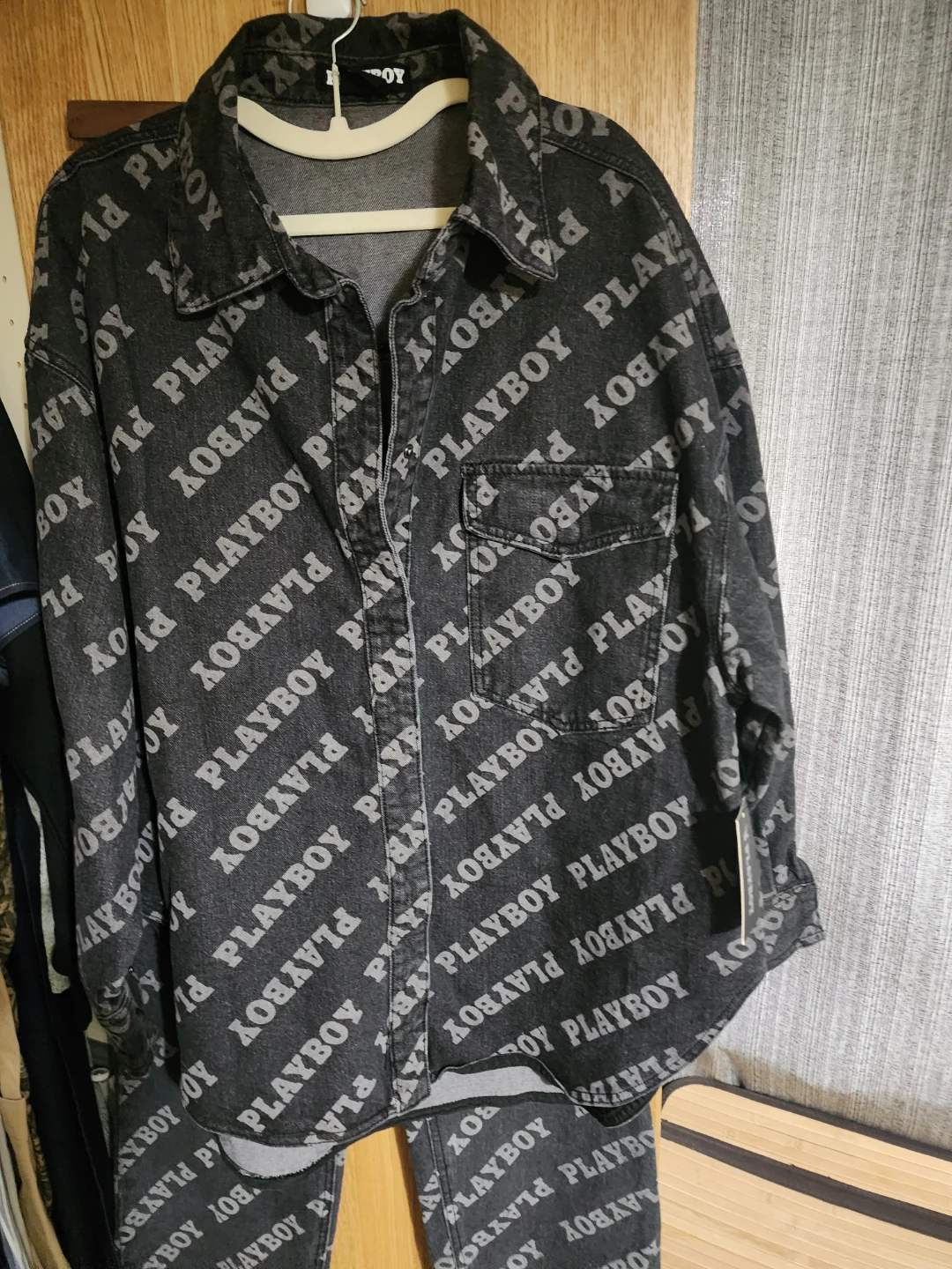 Playboy All-Over Logo Denim Shirt & Pants Set - photo 2