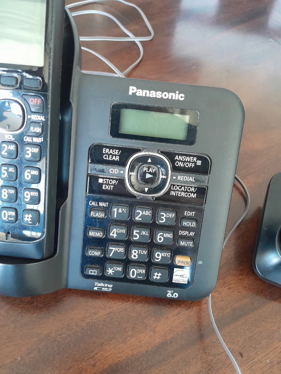 Panasonic DECT 6.0 Cordless Phone System with 2 Handsets - photo 3
