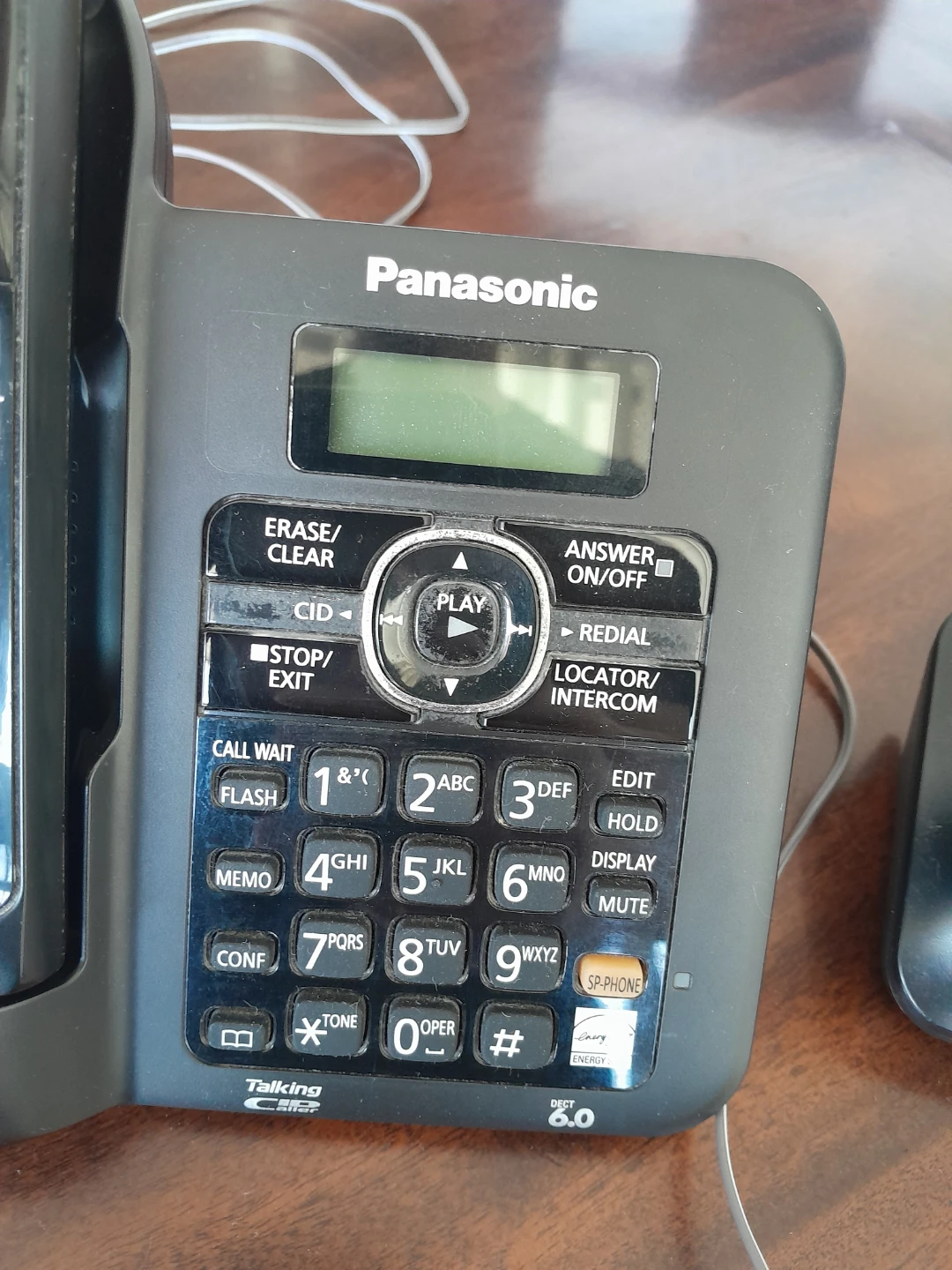 Panasonic DECT 6.0 Cordless Phone System with 2 Handsets - photo 5