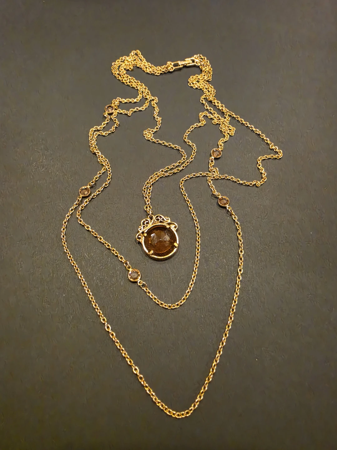 Gold-tone layered necklace with brown pendant - photo 3