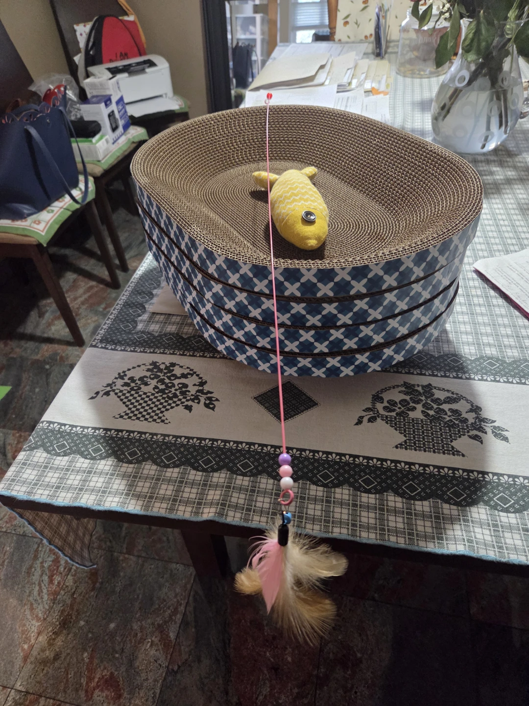 Cat Scratcher Bowl with Toys - photo 4
