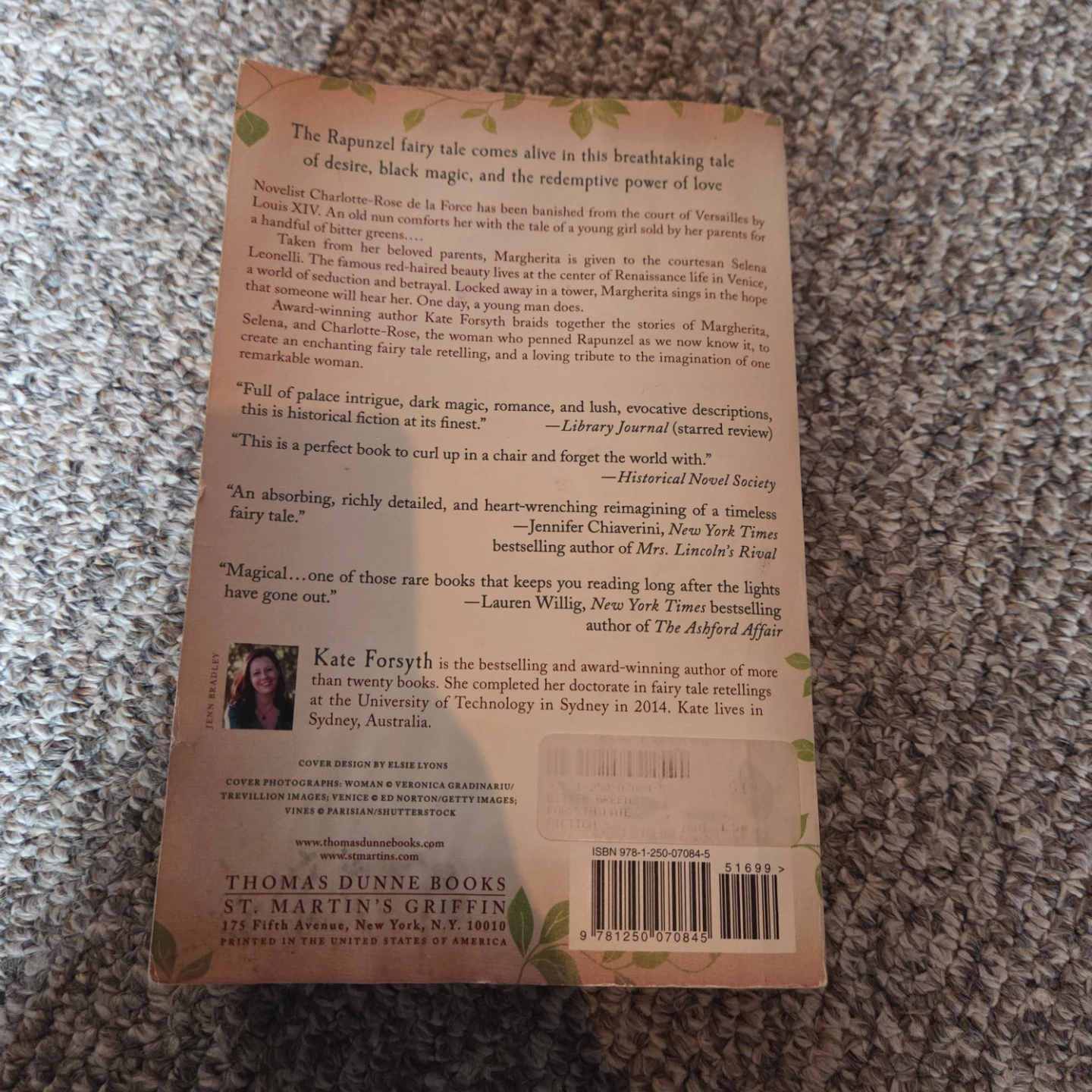 Bundle of novels - photo 3