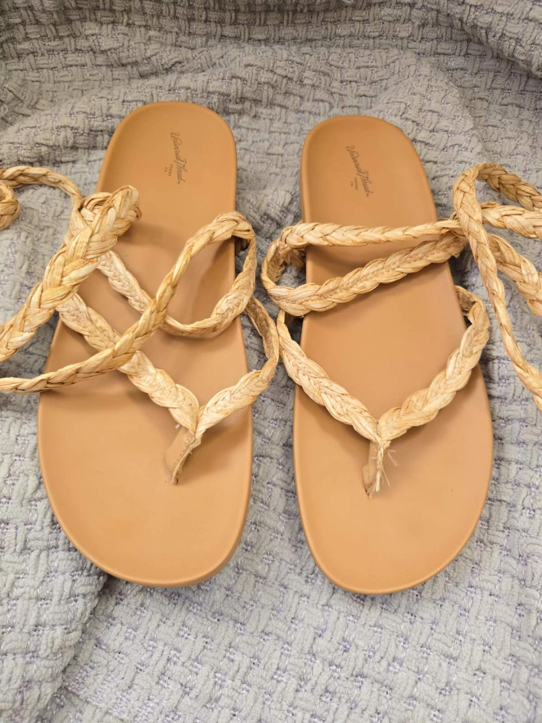 Universal Thread Women's Lace Up Sandals Size 10