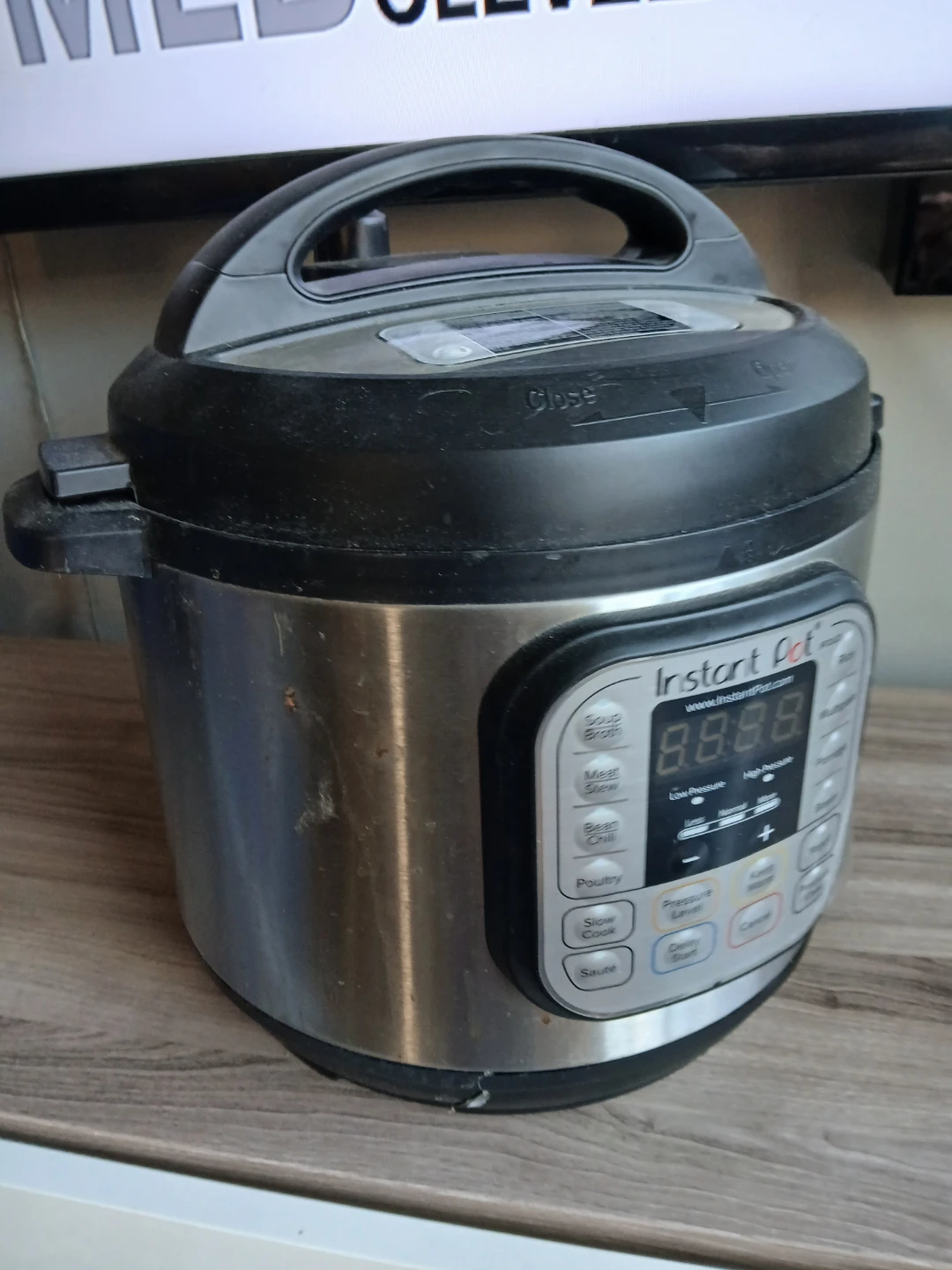 Instant Pot Duo 6-Quart Pressure Cooker - photo 4