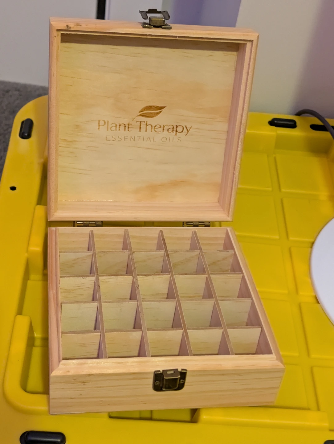 Plant Therapy Essential Oils Wooden Storage Box - photo 2