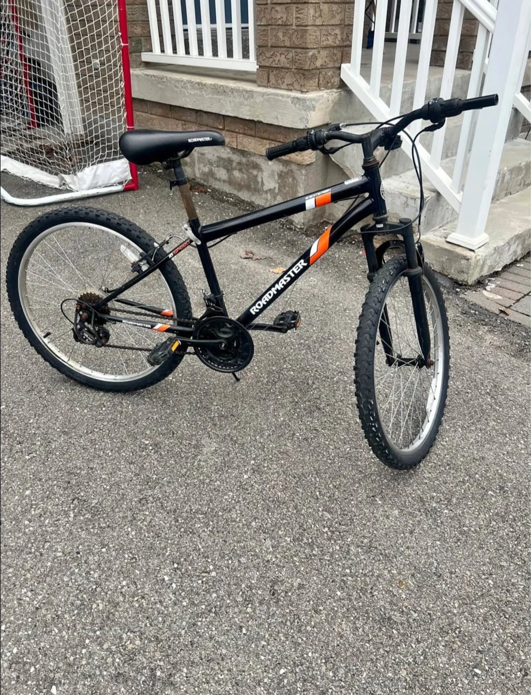 Roadmaster Mountain Bike - photo 3