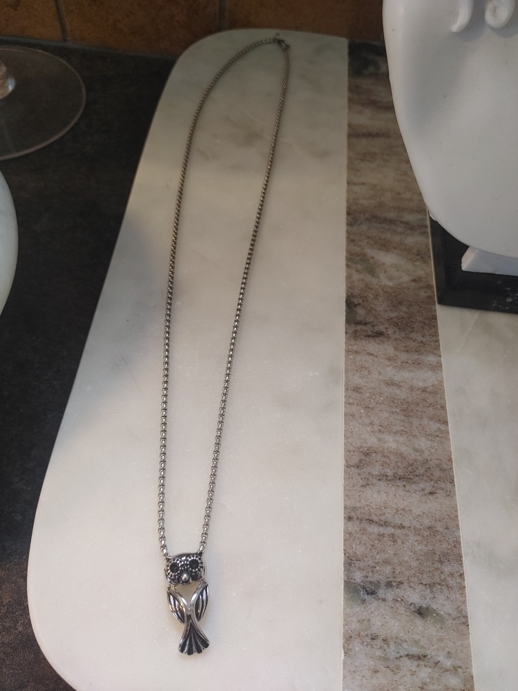 Silver tone Owl Pendant Necklace - photo 5