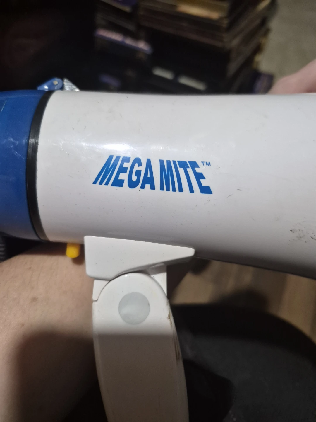 Mega Mite Megaphone with Siren - photo 3