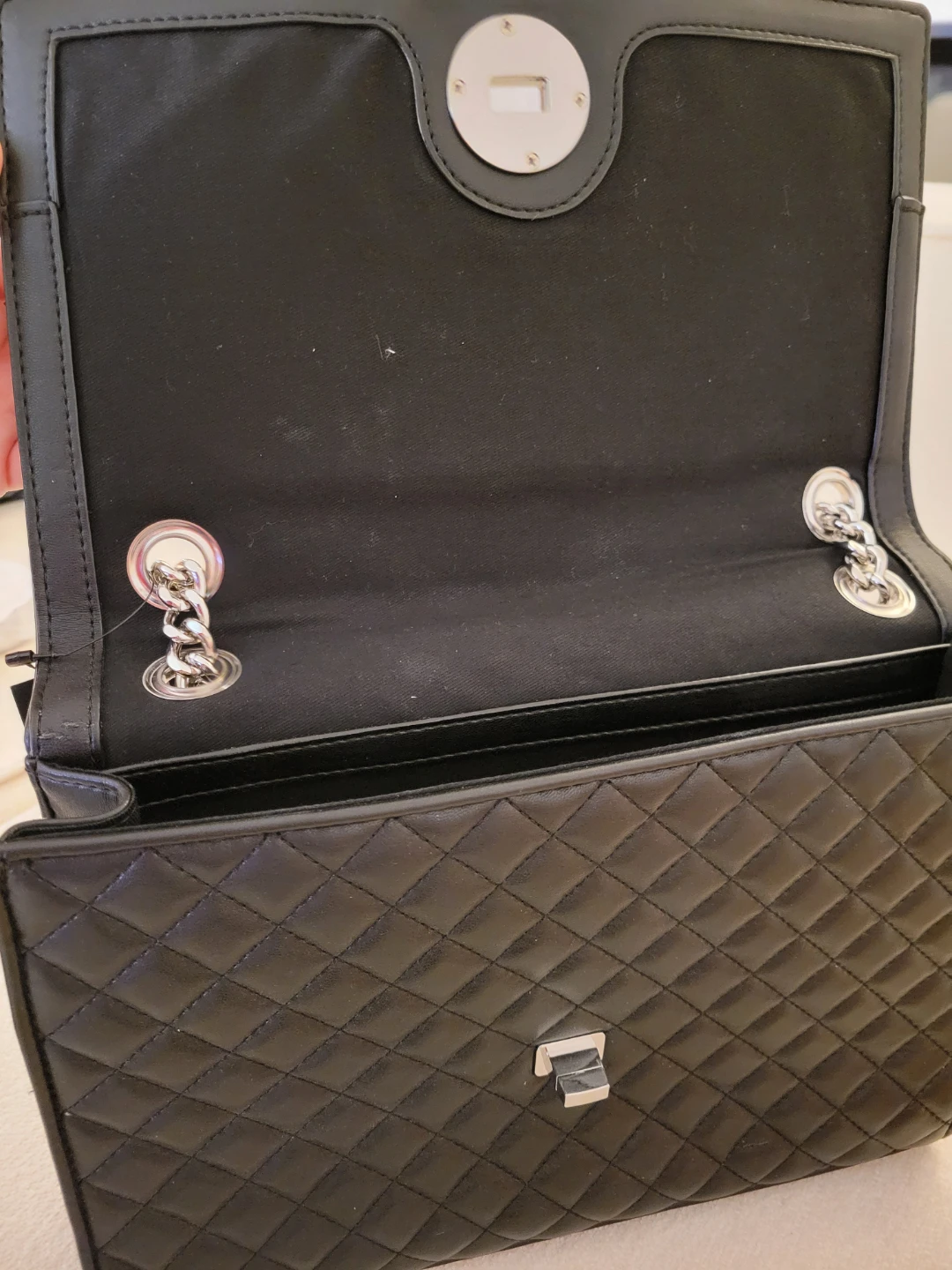 GUESS Quilted Shoulder Bags - photo 3