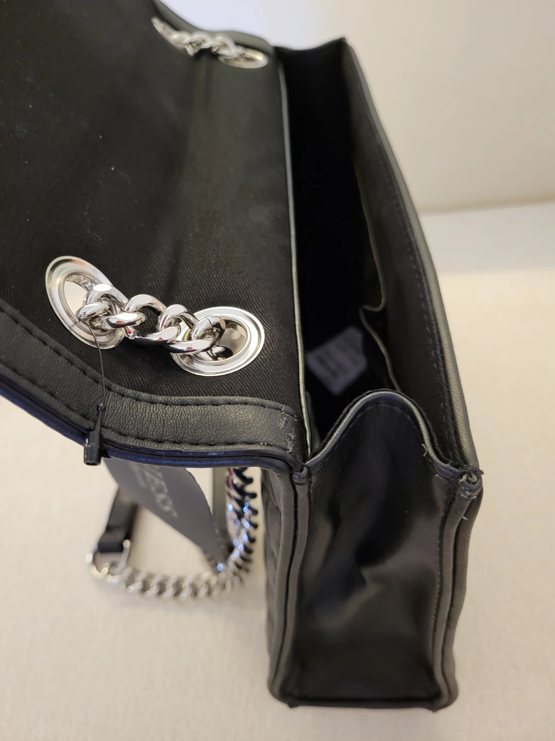 GUESS Quilted Shoulder Bags - photo 4