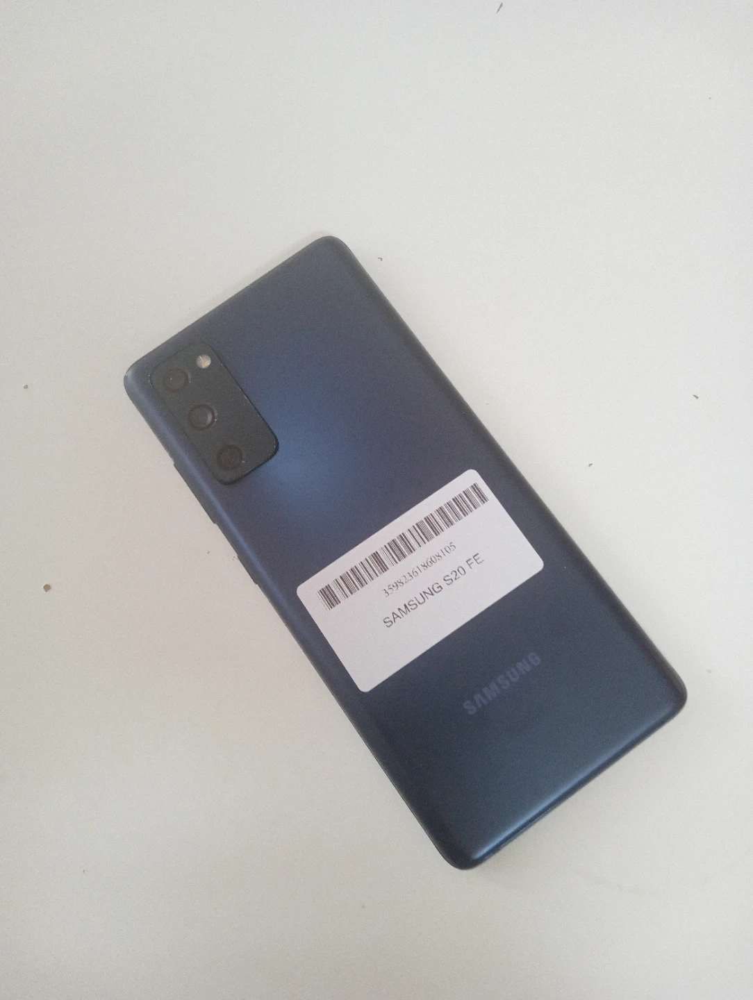 Samsung Galaxy S20 FE 5g 128 GB - photo 3
