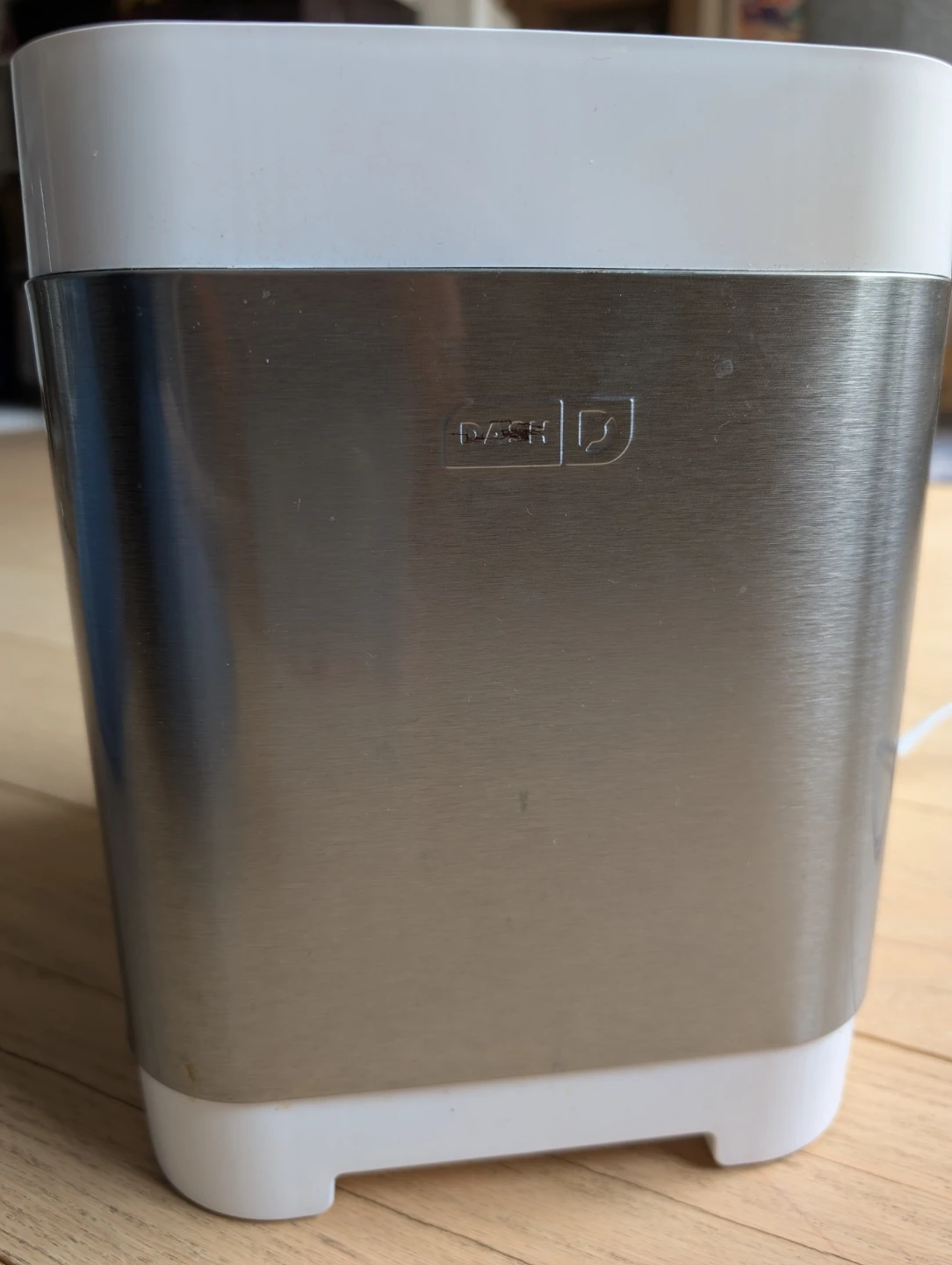 Dash bread maker machine barely used - photo 2
