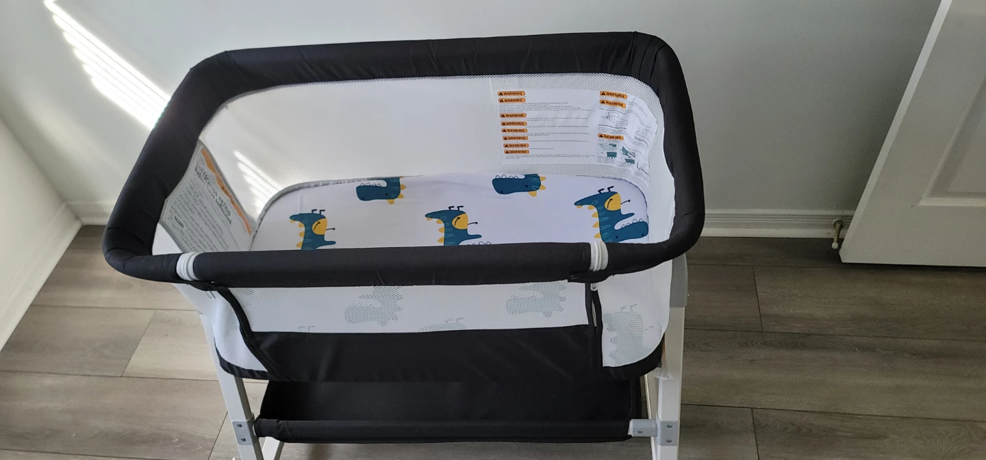 Baby Bassinet Bedside Sleeper with Wheels - photo 3