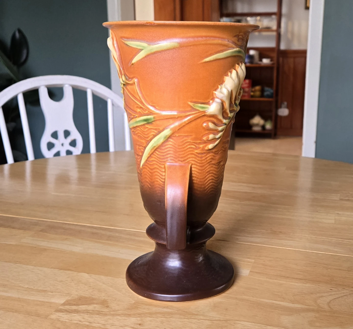 Roseville Pottery Vase - photo 2