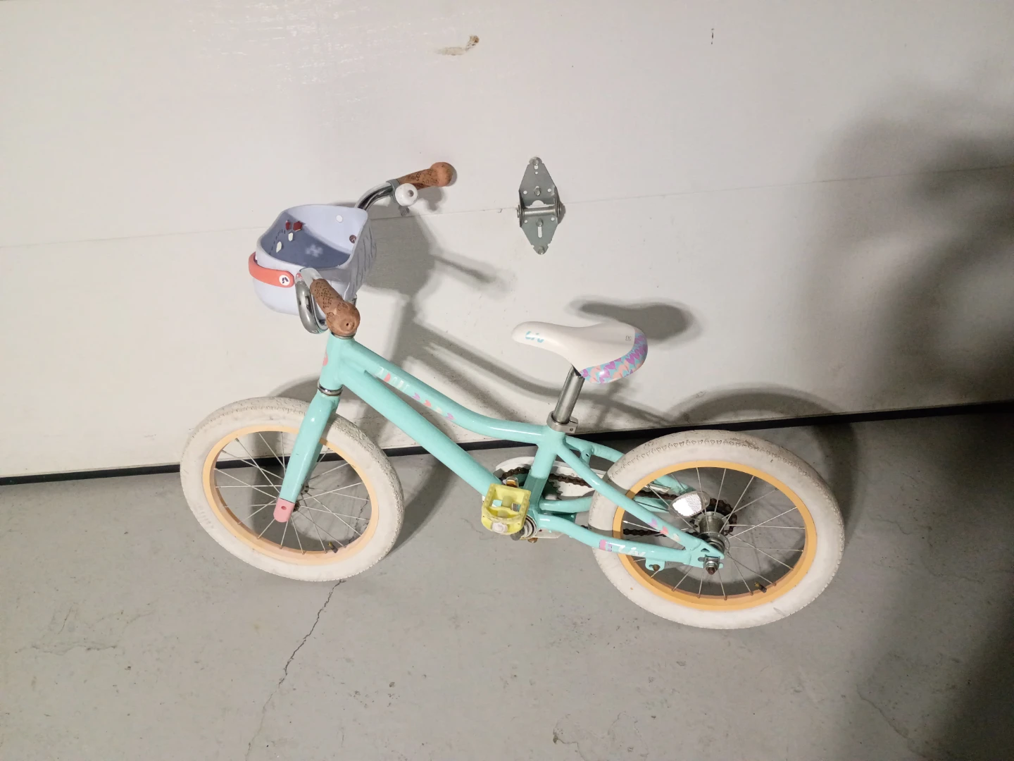Kids' Bicycle with Basket - photo 3