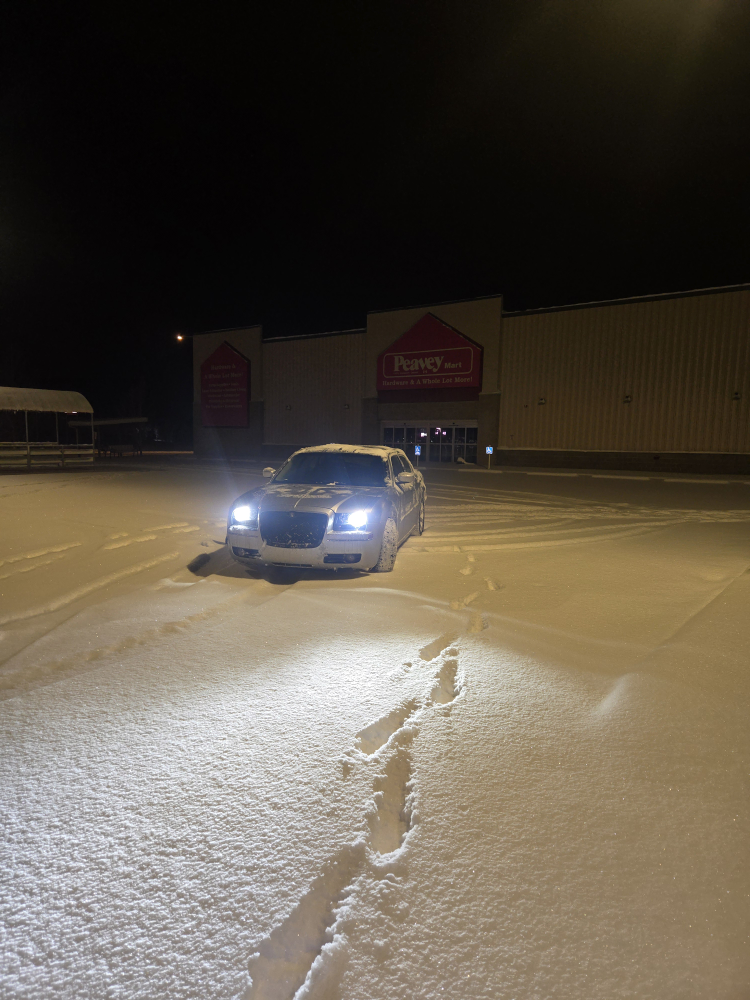 Chrysler 300 Sedan - photo 2
