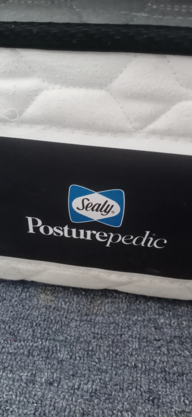 Posturepedic Sealy Mattress - photo 2