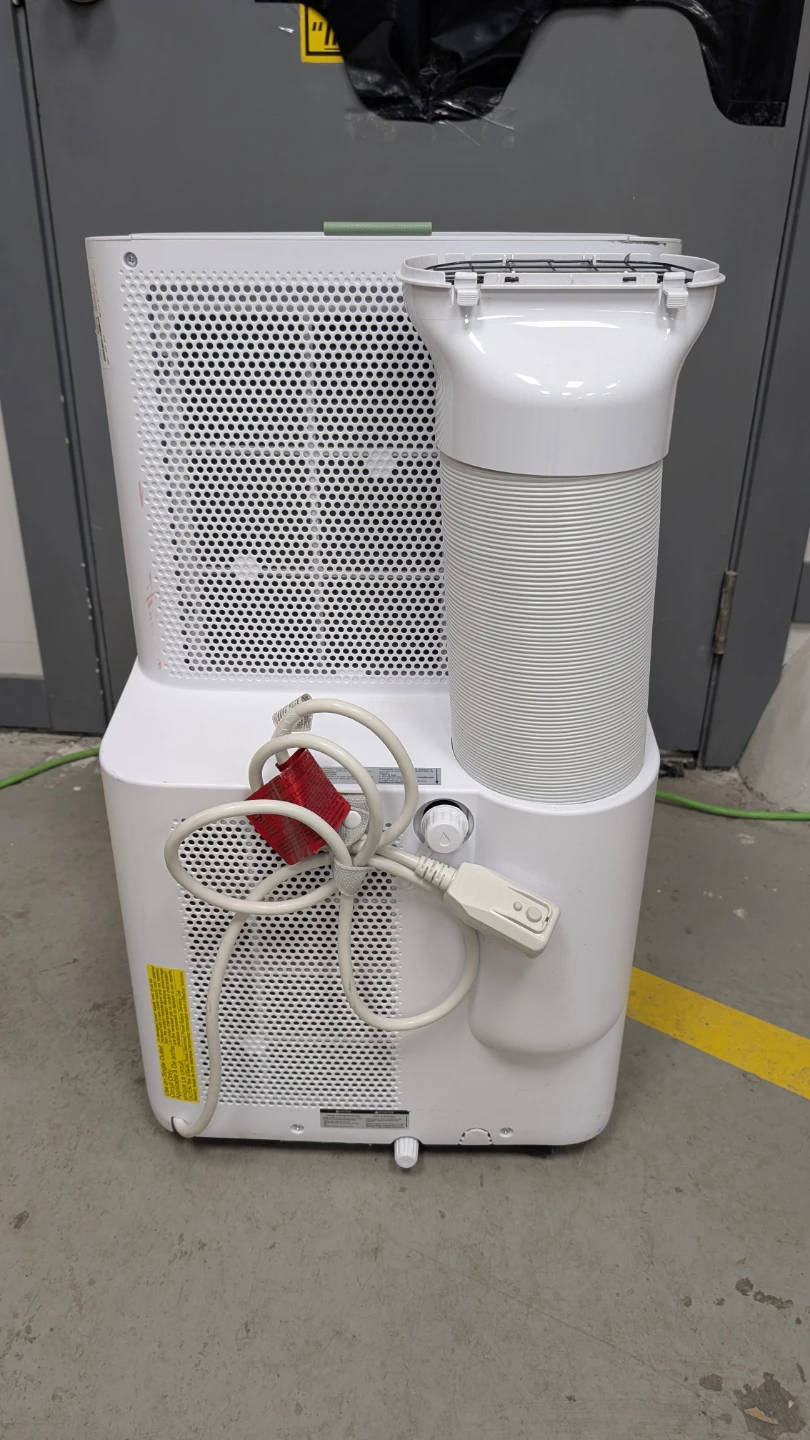 Frigidaire Portable Air Conditioner (10000 BTU) - photo 2