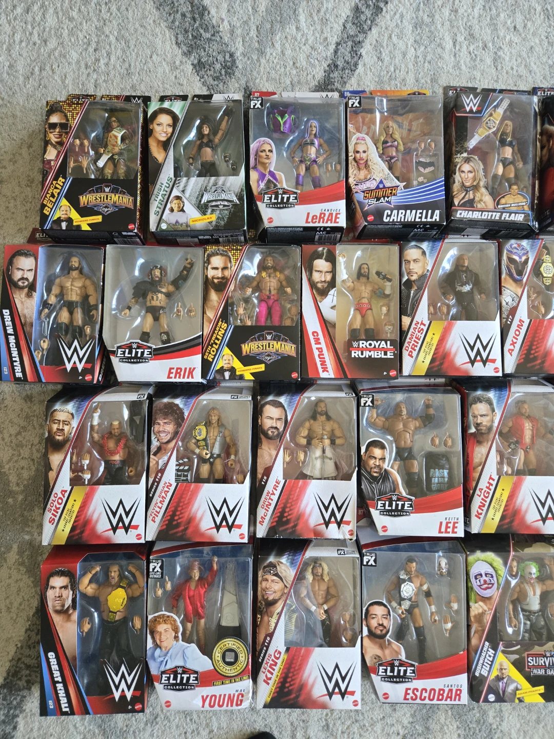 WWE Elite Wrestling Figures - photo 3