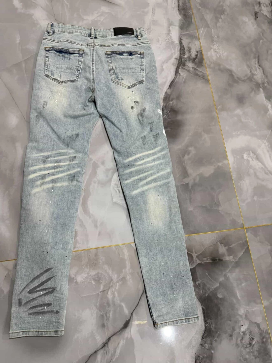 AMIRI Distressed Light Wash Jeans Size 29 - photo 3