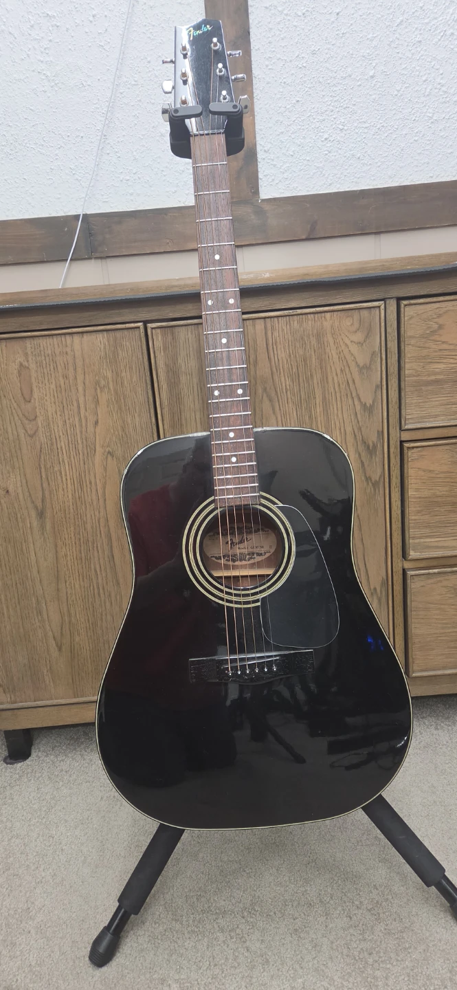 Fender Gemini III Acoustic Guitar with Hard Case