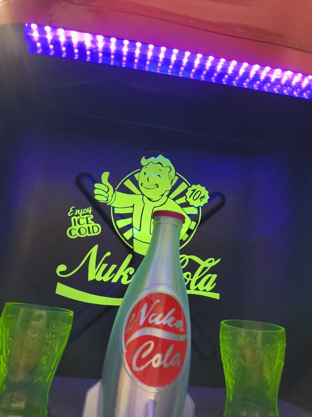 Fallout Nuka-Cola Rocket Bottle Jerry can bar - photo 4