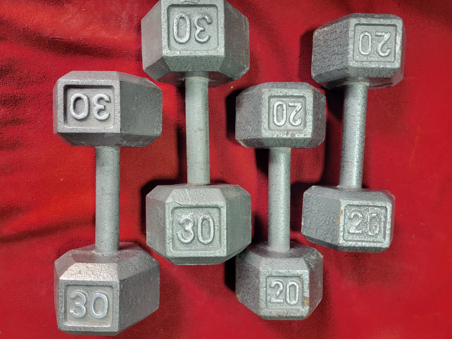 SETS OF 20s. 30s. HEXHEAD DUMBBELLS TOTAL 100LBs