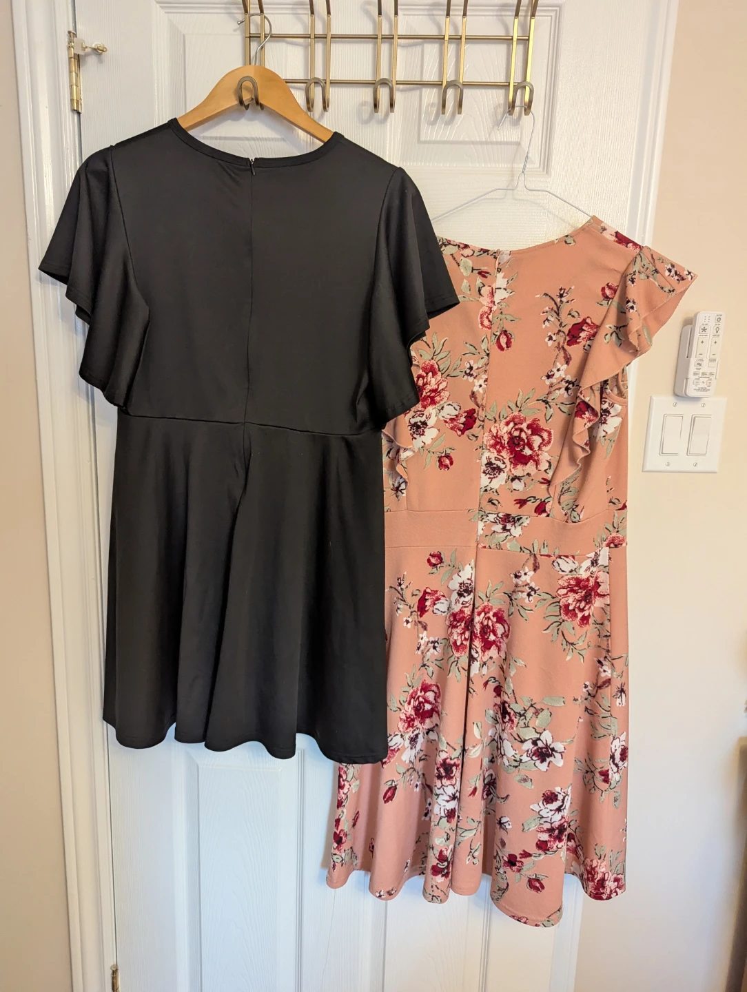 Lot of 6 Women's Dresses - photo 3