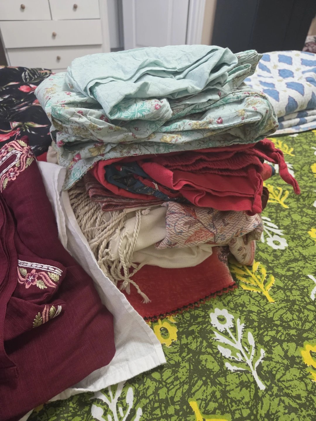 WOMEN CLOTHING