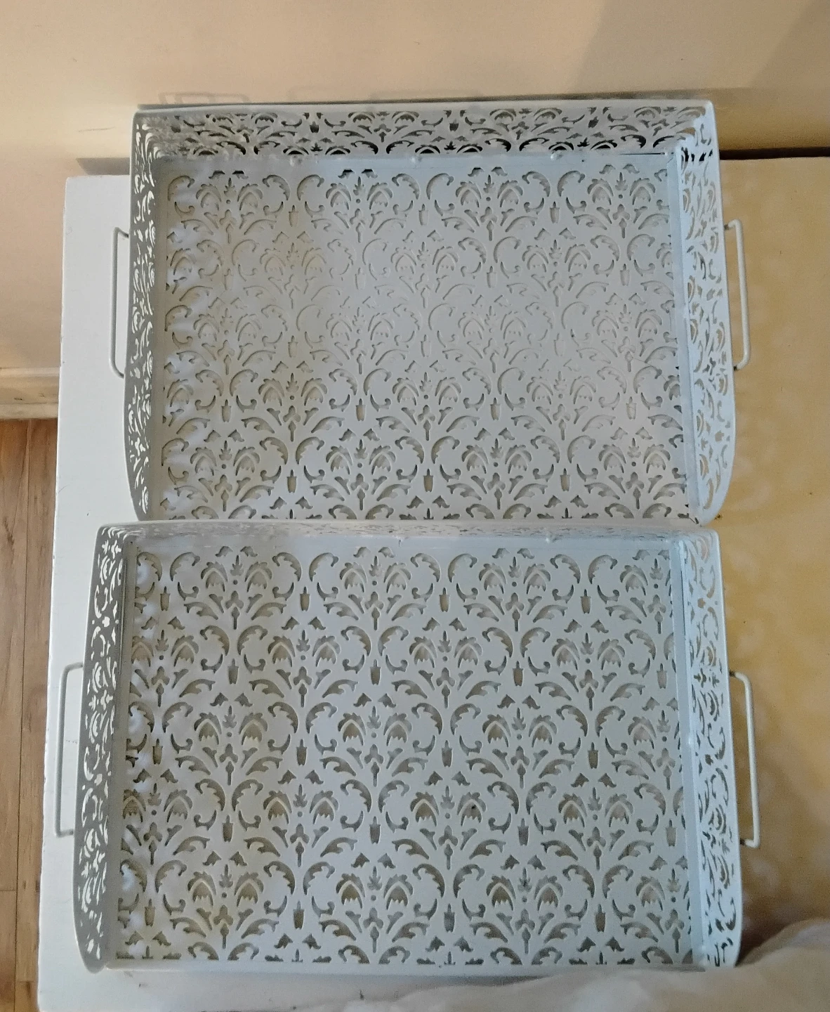 White Metal Stackable Trays with Handles (set of 2) - photo 3