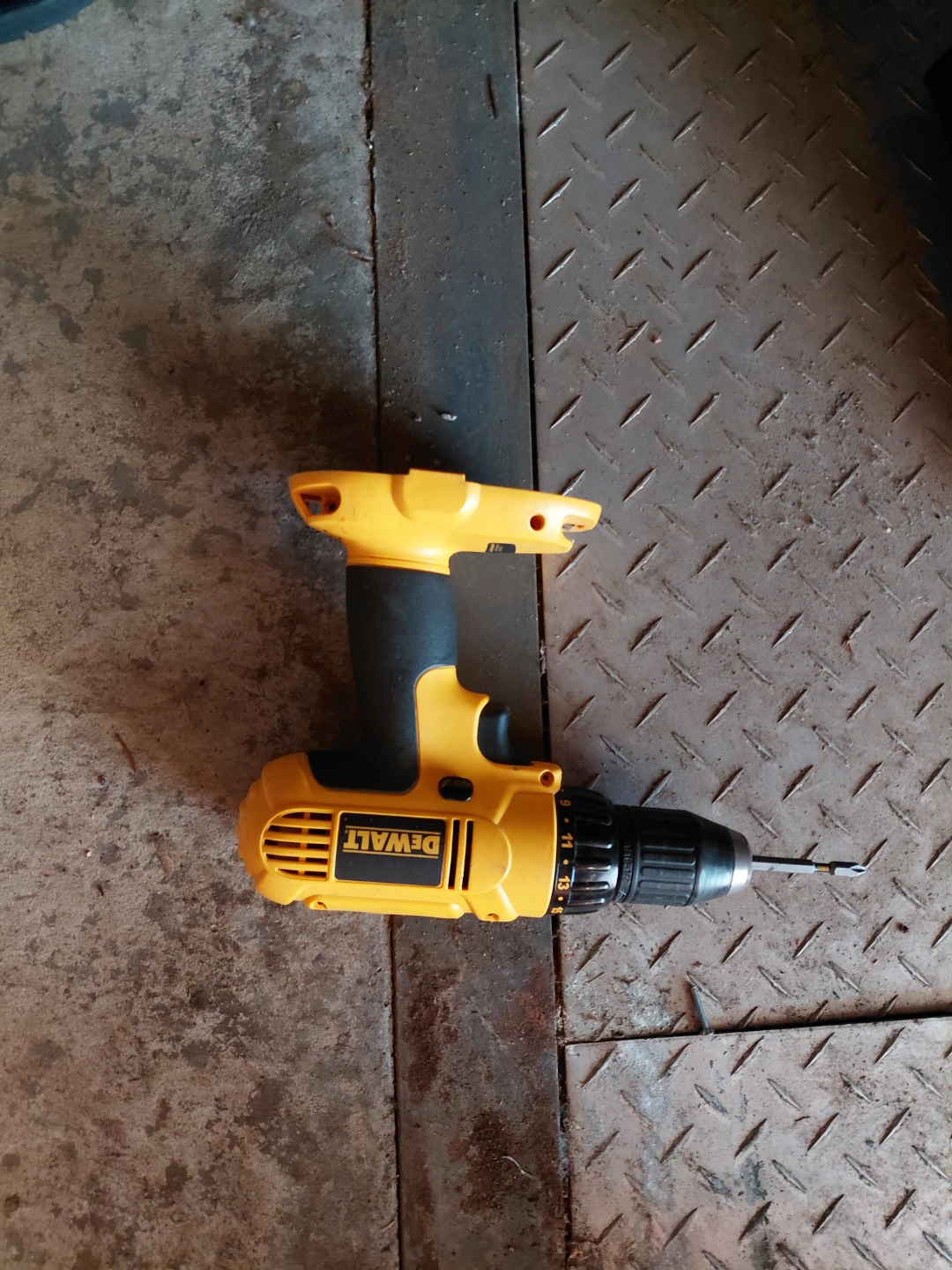 Dewalt Reciprocating Saw and Drill Combo - photo 3