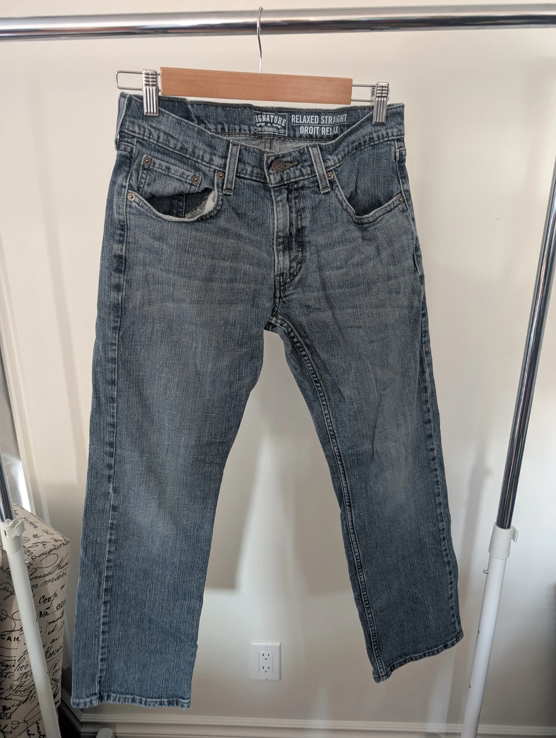 Levi Strauss & Co. Signature Relaxed Straight Jeans - W29 L30