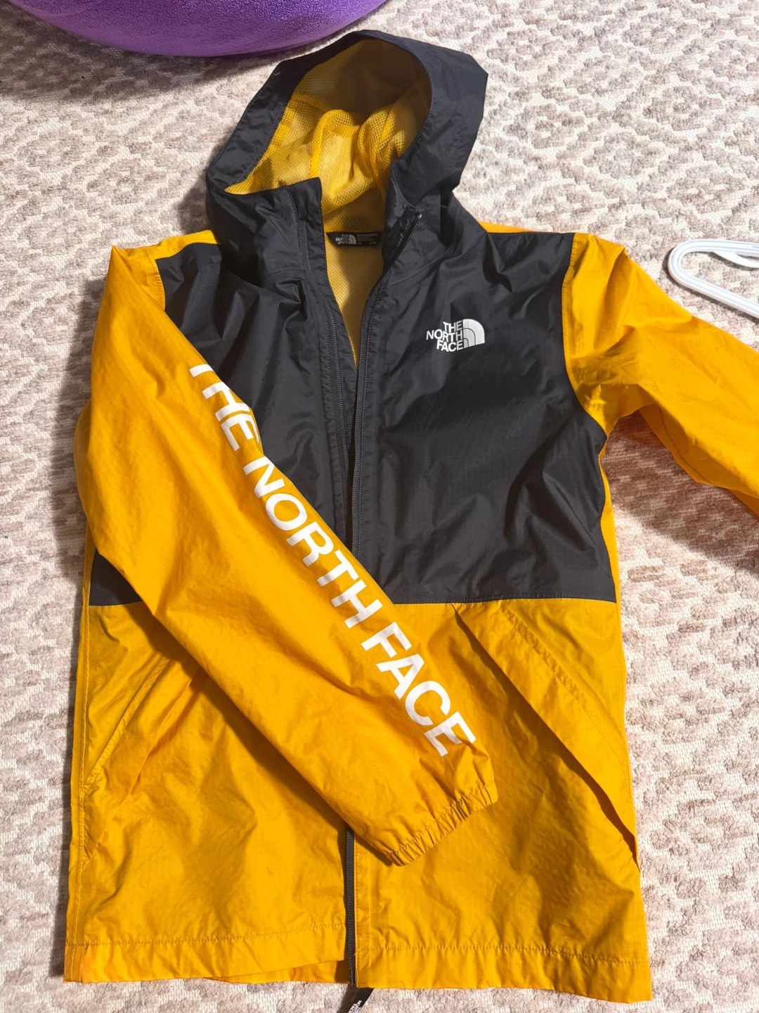 The North Face Boys' DryVent Jacket Size L/G 14/16 Yellow