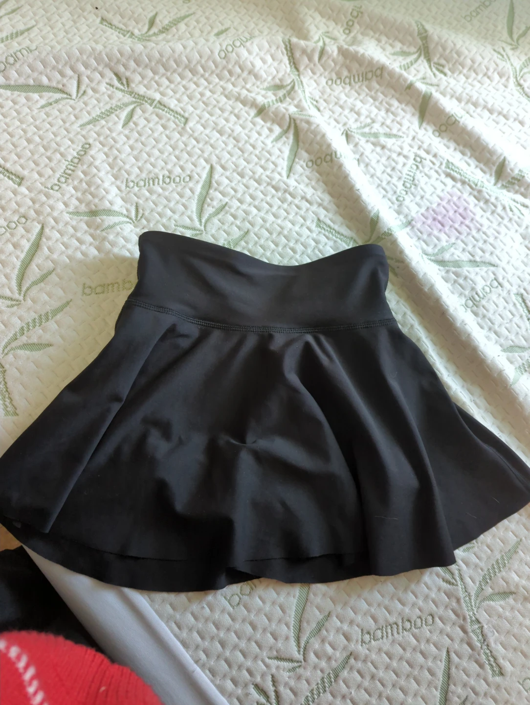 Old Navy Active Black Skirt with Built-in Shorts - Size M