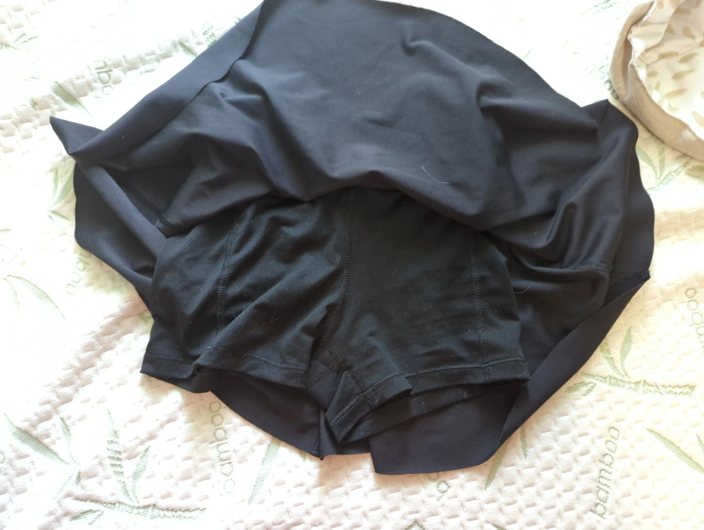 Old Navy Active Black Skirt with Built-in Shorts - Size M - photo 4