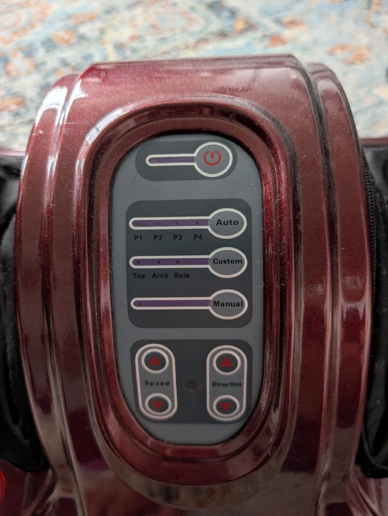 AMAAAZINGGG Foot Massager - photo 2