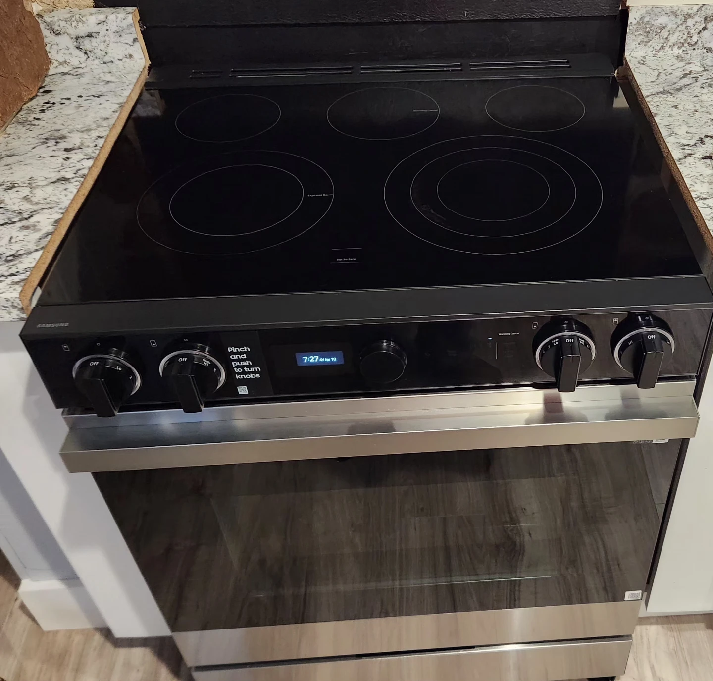 Samsung Stainless Steel Refrigerator & Electric Range with Oven - photo 3