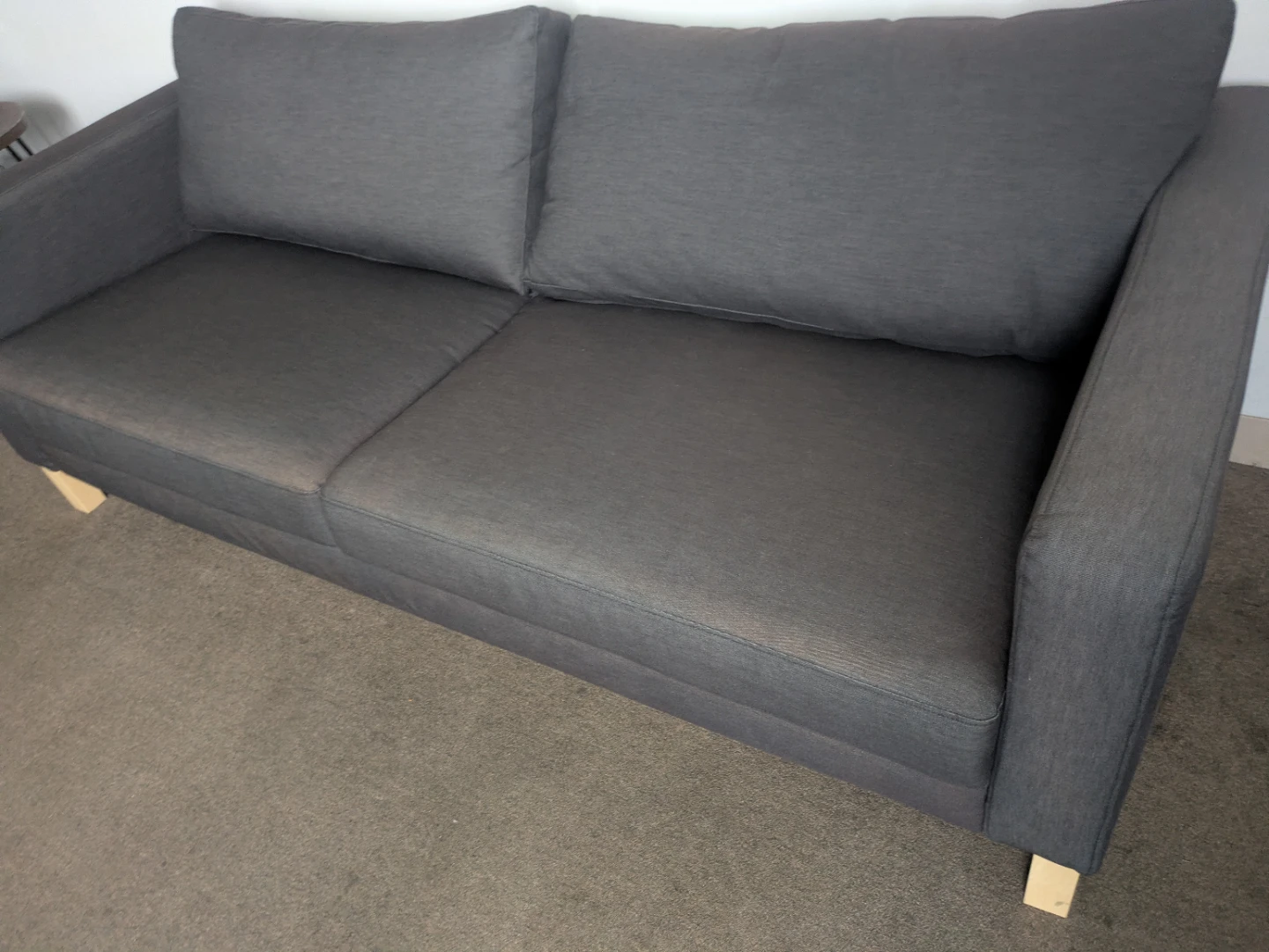 Couch - free delivery - photo 2