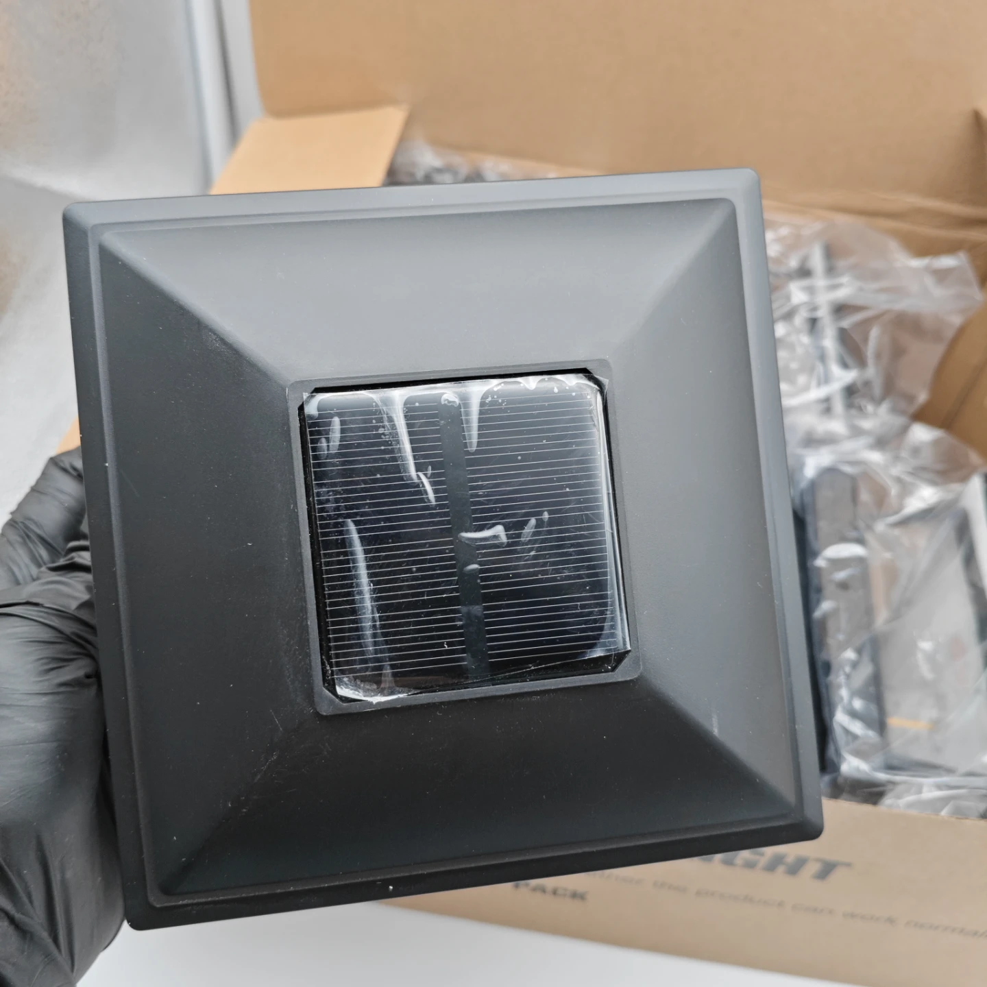 8 Pack Black Solar Post Cap Lights - photo 3