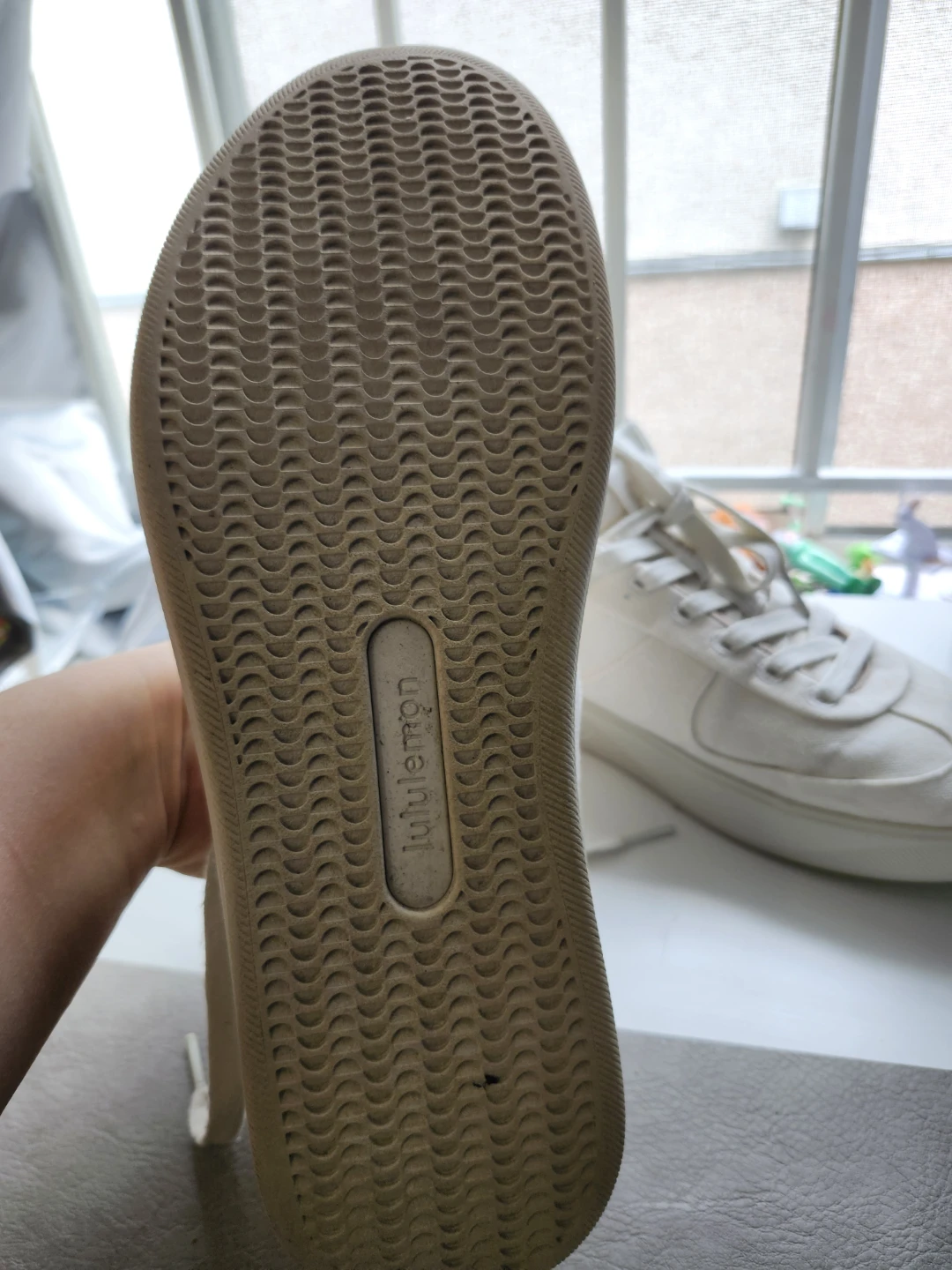 Lululemon Canvas Cityverse Sneaker us 10 - photo 3