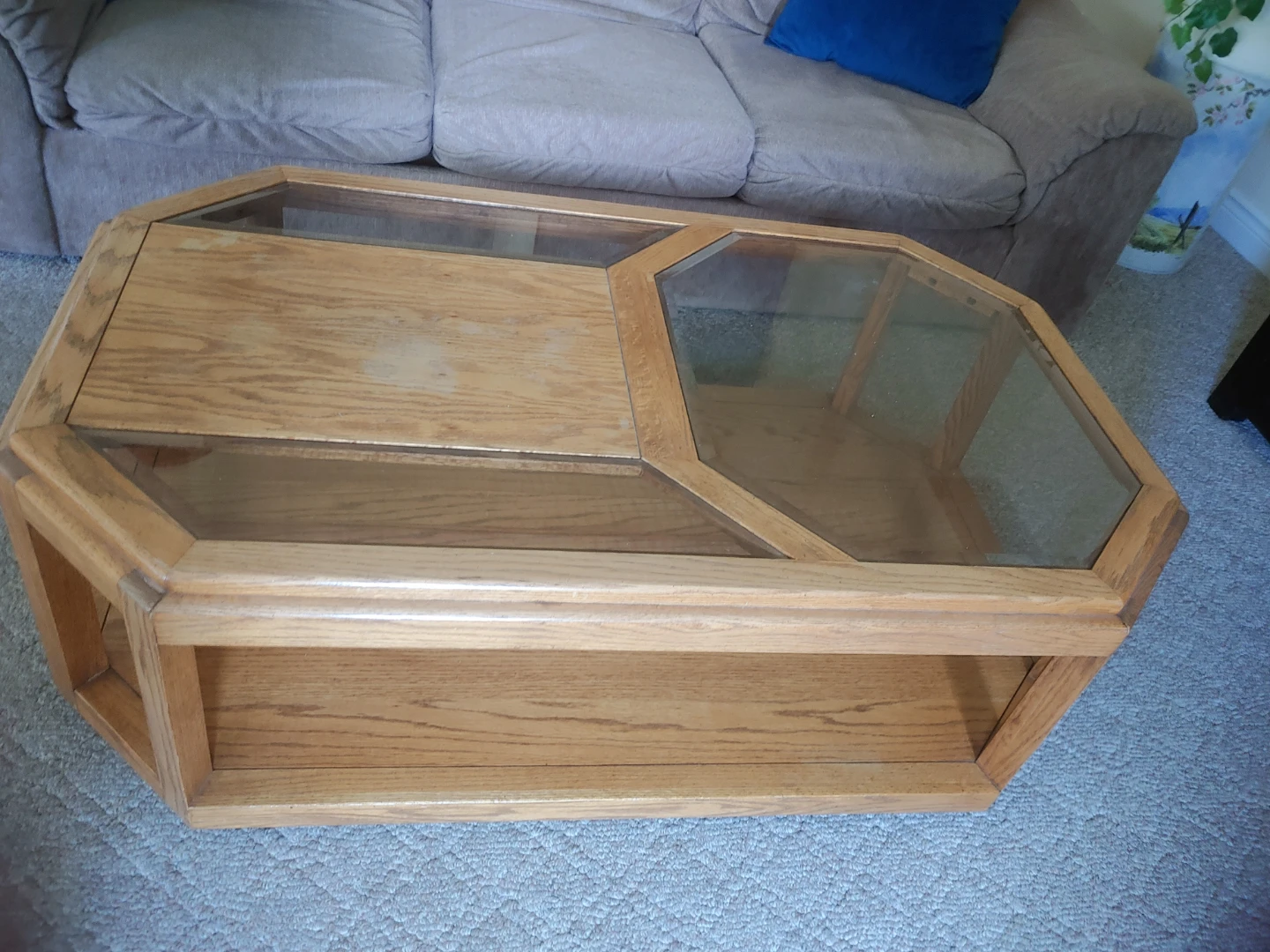 Octagonal Oak Coffee Table and two end tables - photo 2