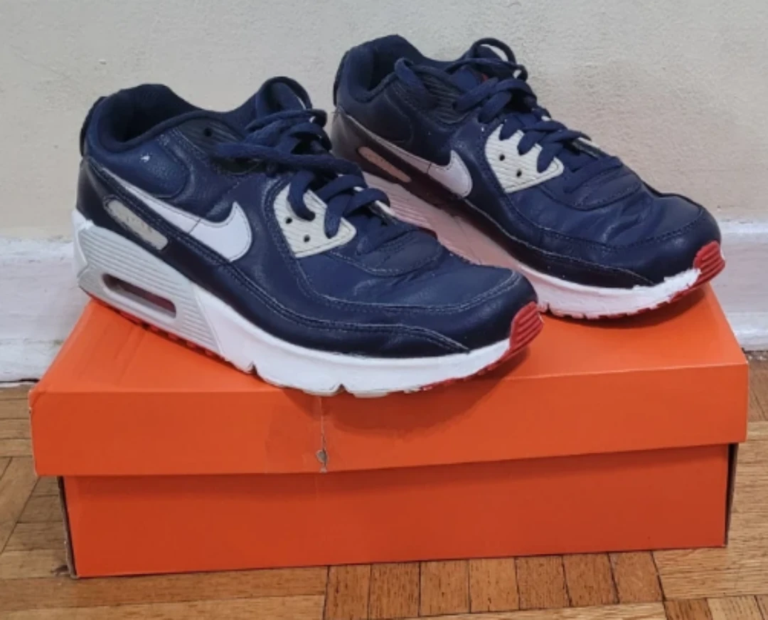 Nike Air Max 90 Shoes Size 6.5Y Boys - photo 2