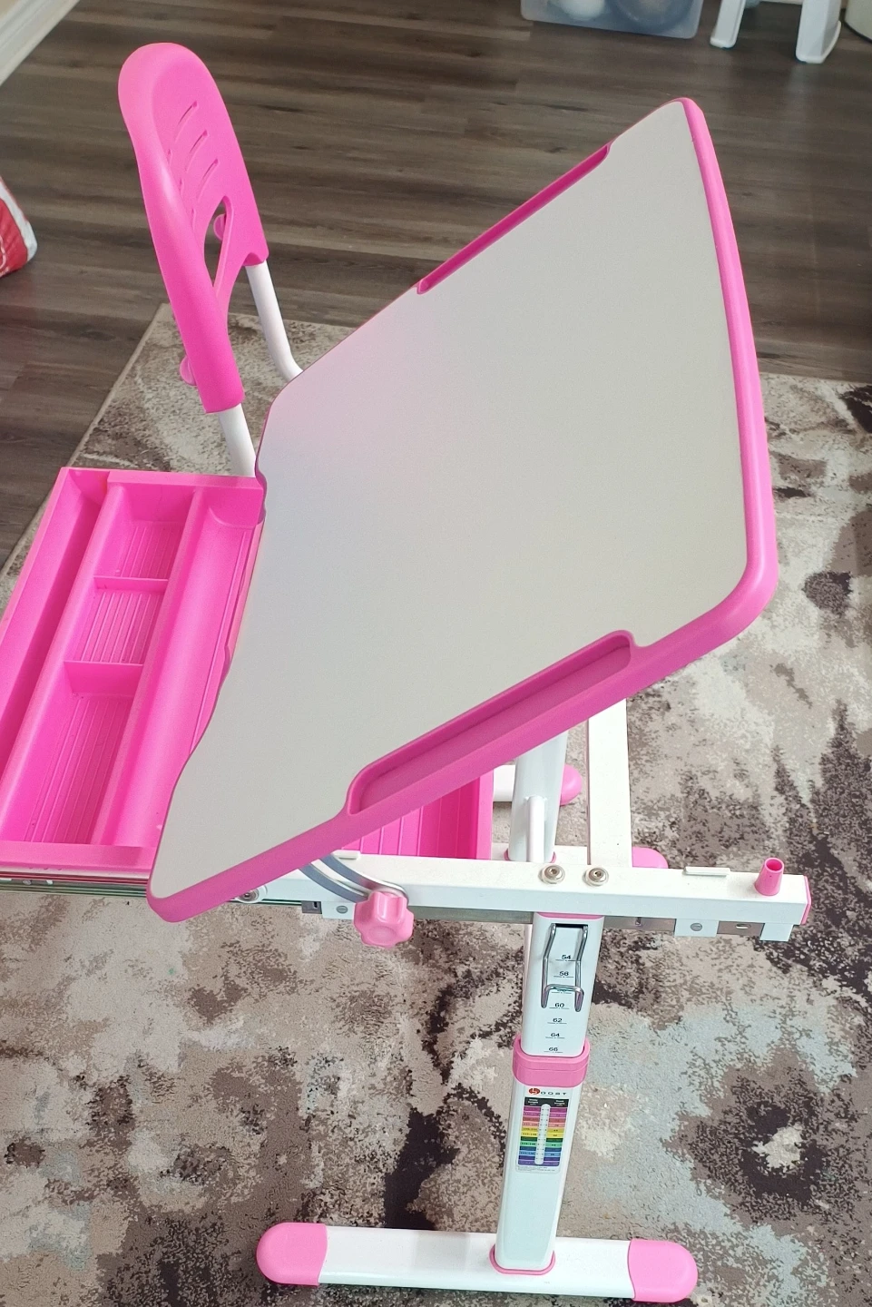 Pink Adjustable Kids Desk and Chair Set - photo 3