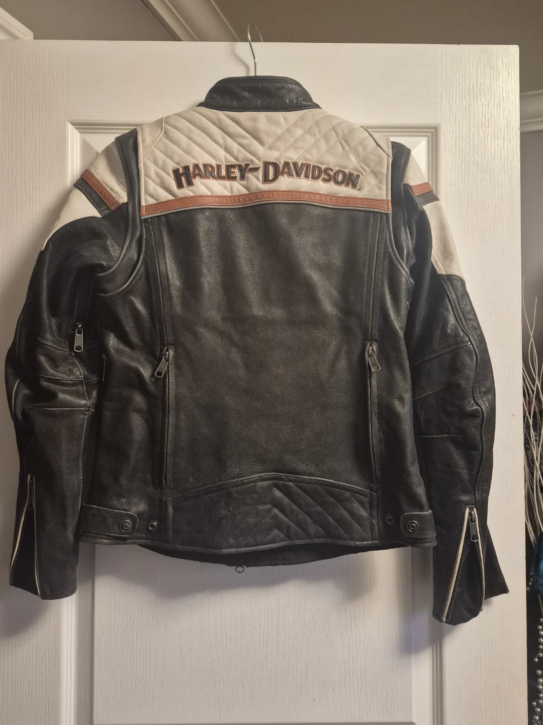 Harley-Davidson Leather Motorcycle Jacket & Chaps - photo 2