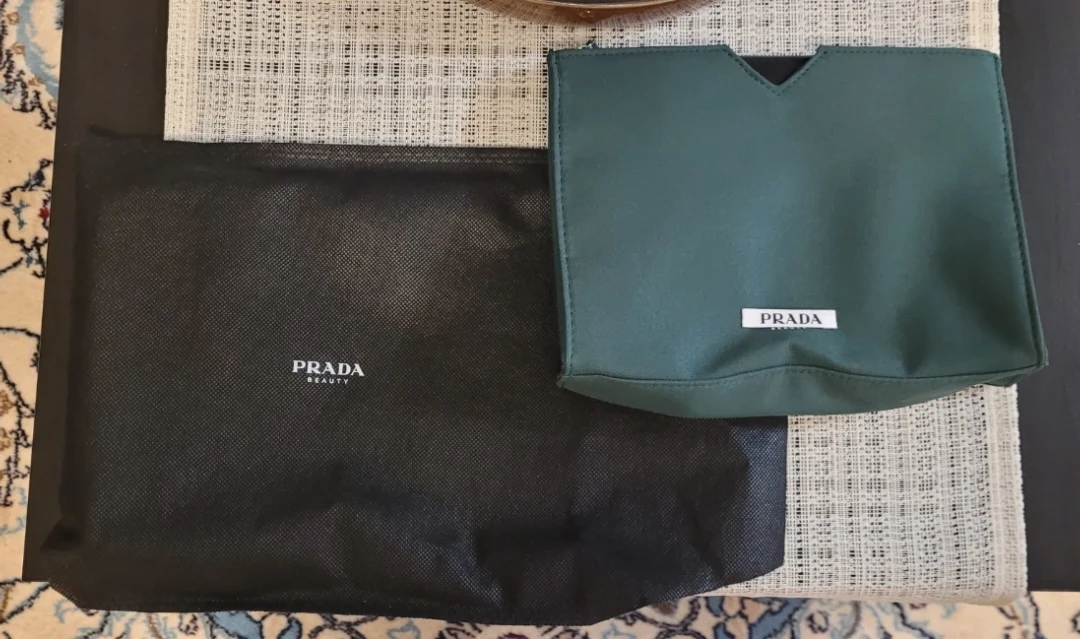 New Prada Beauty Forest Green Cosmetic Pouch - photo 3