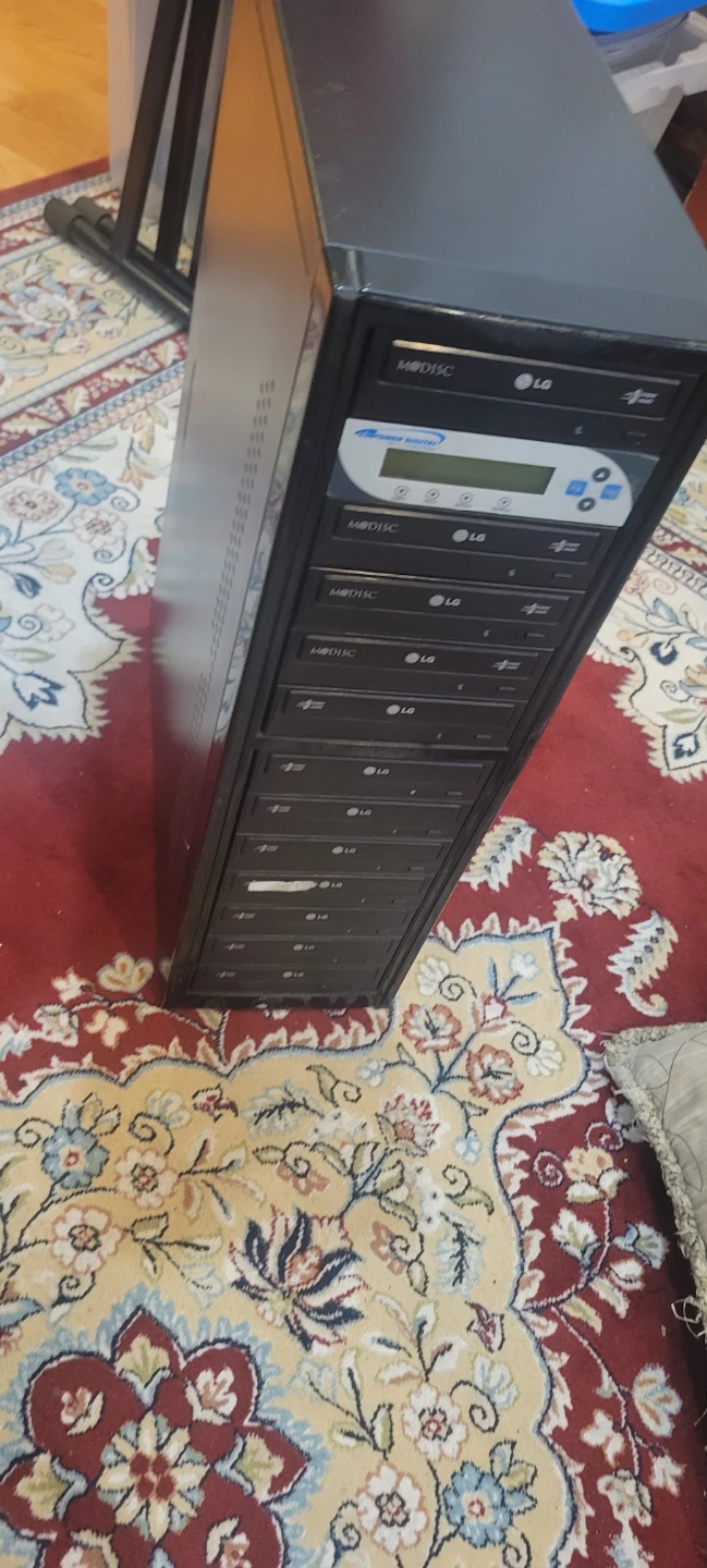 LG Multi-Drive Computer Tower - photo 5