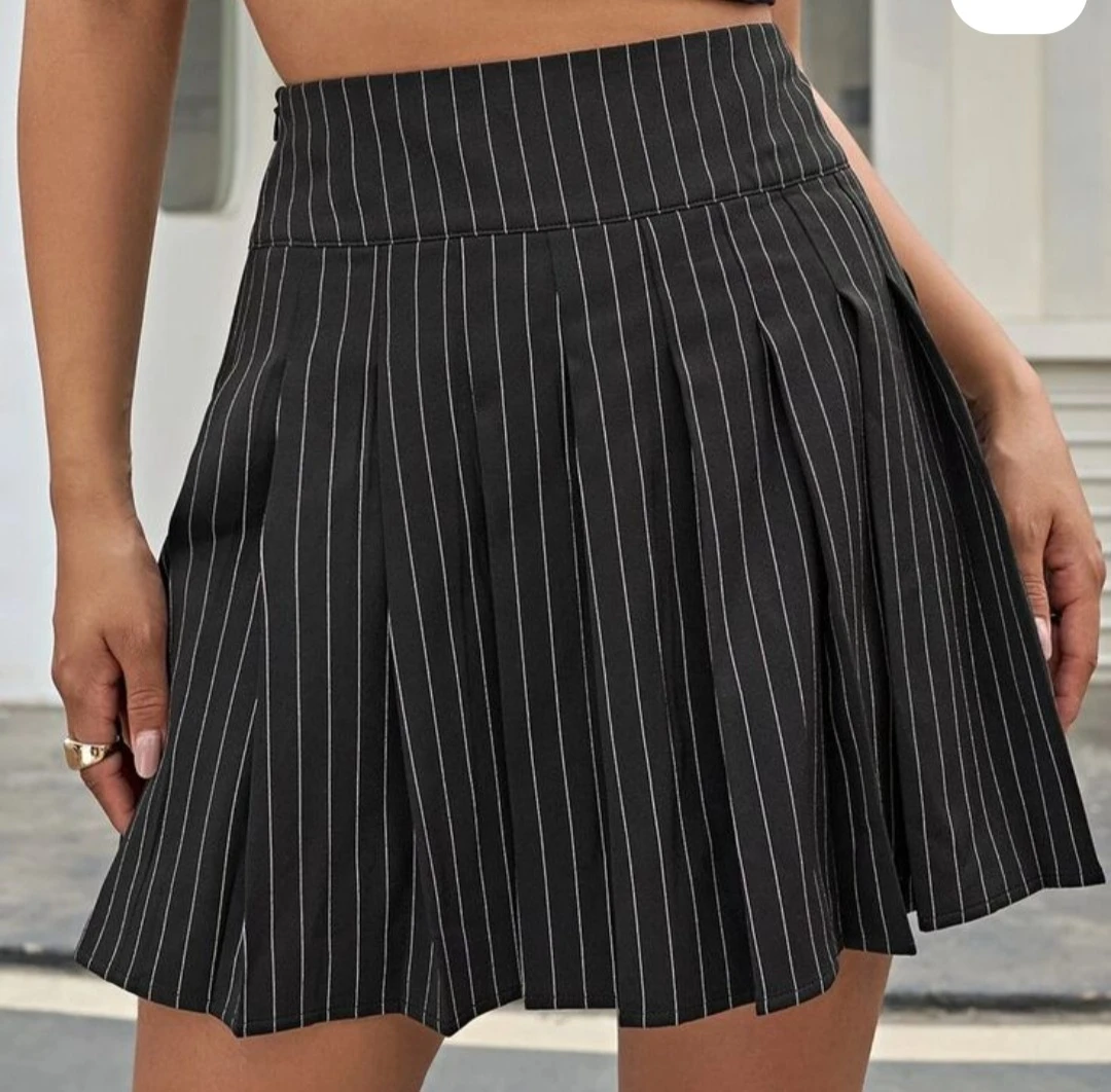 Brand new Women's High Waist Striped Pleated Skirt Size S