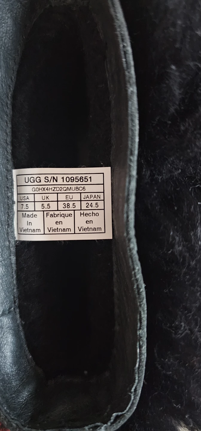 UGG Black Fur Lined Boots Size 7.5 - photo 2