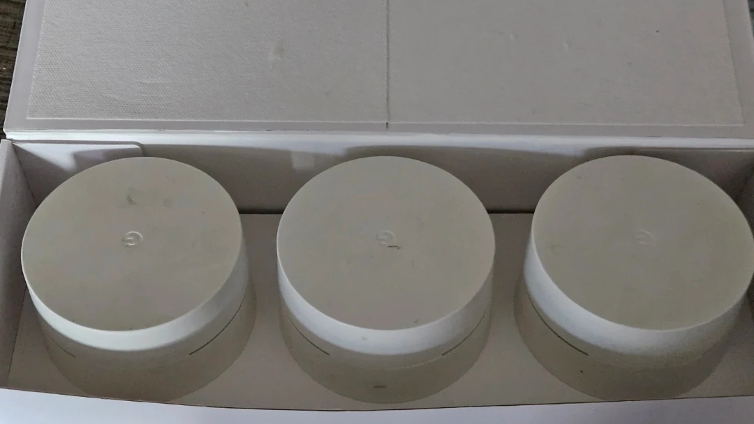 Google Wifi 3-Pack Mesh Wi-Fi System - photo 2